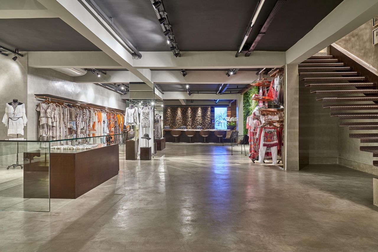 How to design showroom interior especially in malls (4)